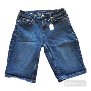Calvin Klein Blue Faded Denim Mid Rise Stretch Bermuda Jean Shorts Size 4